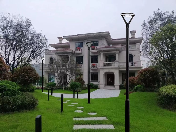 20W UFO Solar Path Light